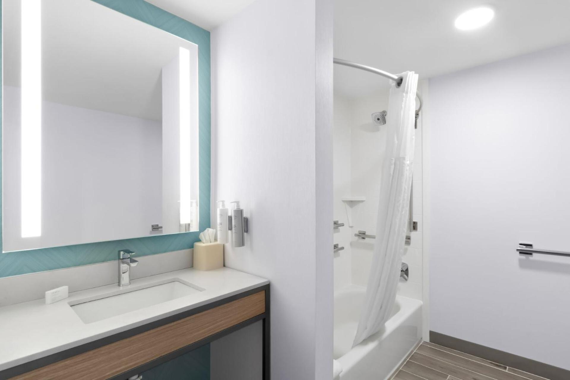 Hilton Garden Inn Lexington Georgetown Phòng bức ảnh